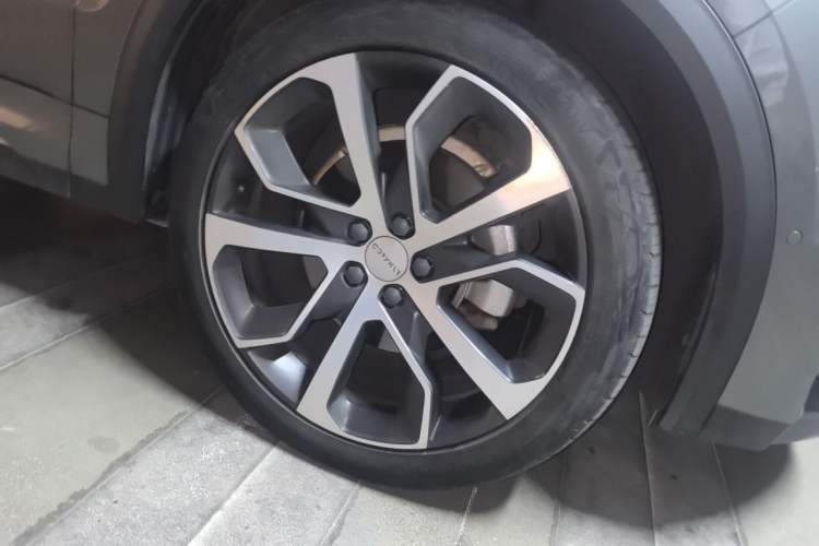Used Lynk & Co 05 2020 2.0TD Four-Wheel Drive HypeHalo Right Front Wheel Hub