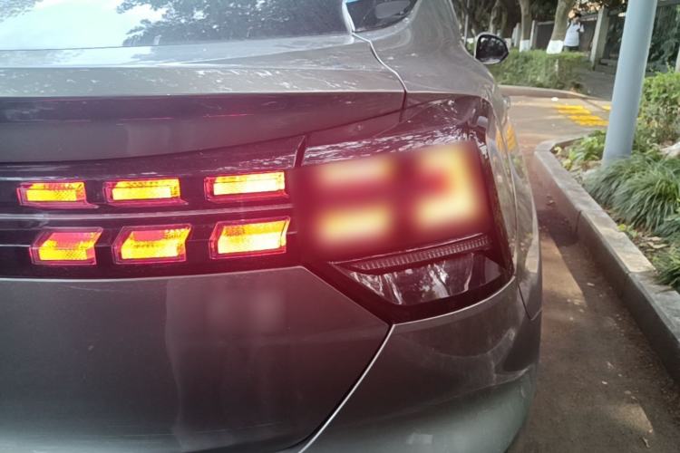 Used Lynk & Co 05 2020 2.0TD Two-Wheel Drive Shine Halo Right Rear Taillight