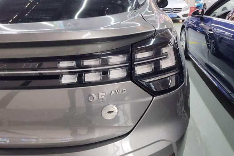 Used Lynk & Co 05 2020 2.0TD Four-Wheel Drive HypeHalo Right Rear Taillight