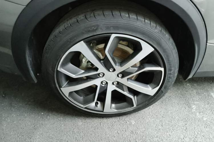 Used Lynk & Co 05 2020 2.0TD Four-Wheel Drive HypeHalo Right Rear Wheel Hub