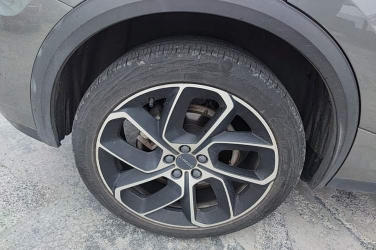 Used Lynk & Co 05 2020 2.0TD Two-Wheel Drive Shine Halo Right Rear Wheel Hub