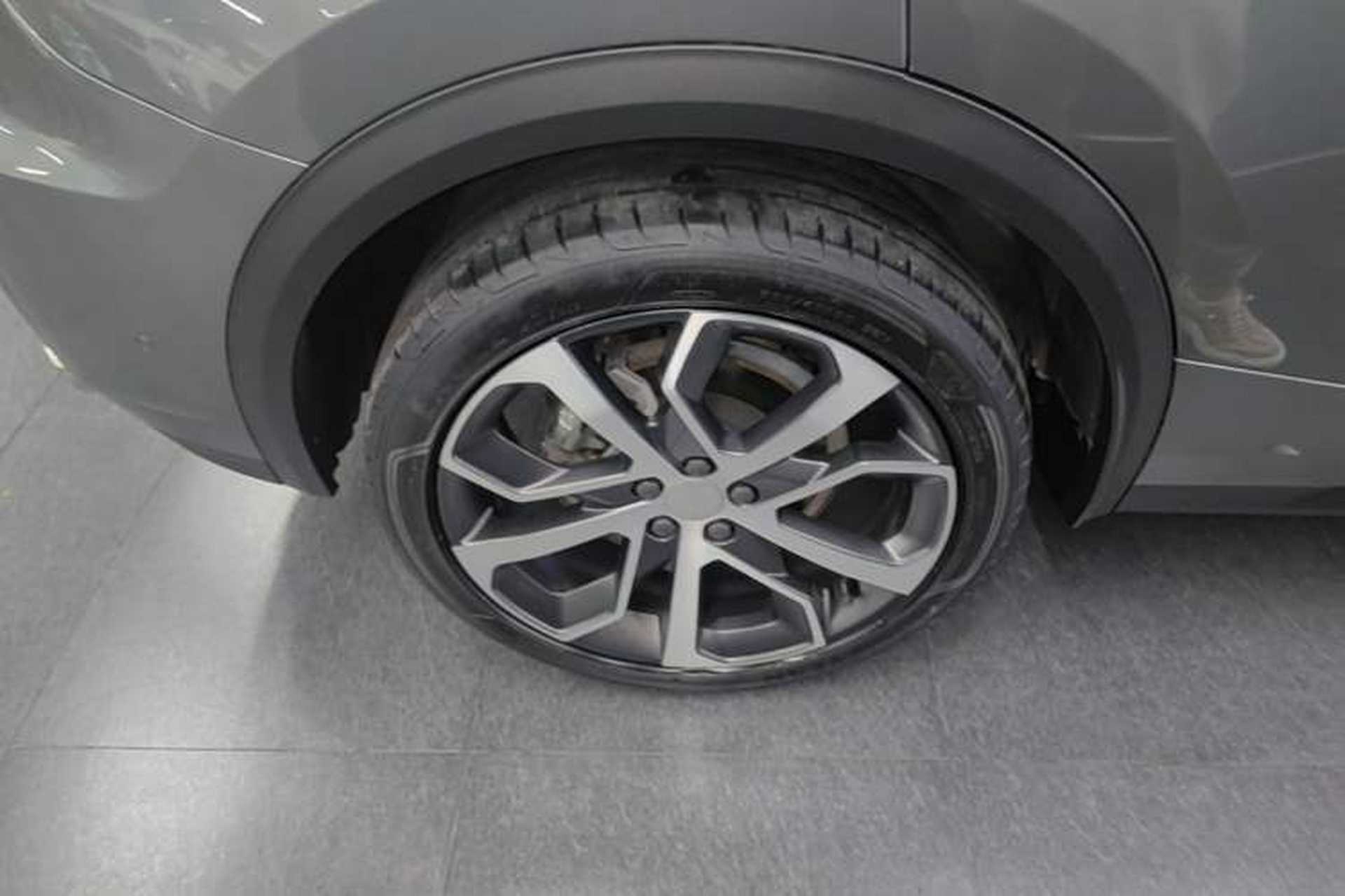 Used Lynk & Co 05 2020 2.0TD Four-Wheel Drive HypeHalo Right Rear Wheel Hub