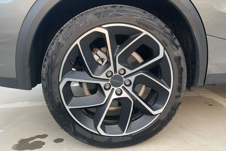 Used Lynk & Co 05 2020 2.0TD Two-Wheel Drive Shine Halo Right Rear Wheel Hub