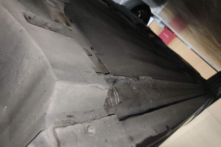 Used Lynk & Co 05 2020 2.0TD Four-Wheel Drive HypeHalo Right Side Sill