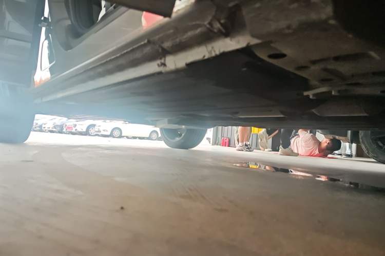 Used Lynk & Co 05 2020 2.0TD Two-Wheel Drive Shine Halo Right Side Sill