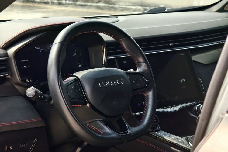 Used Lynk & Co 05 2020 2.0TD Four-Wheel Drive HypeHalo Steering Wheel