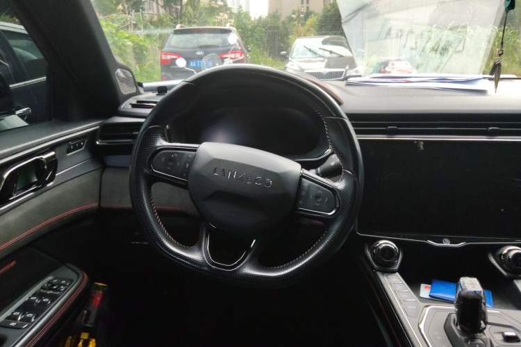Used Lynk & Co 05 2020 2.0TD Four-Wheel Drive HypeHalo Steering Wheel