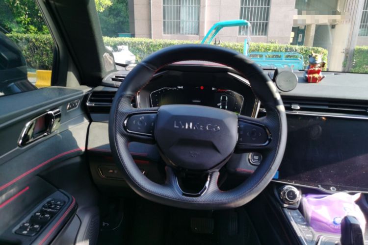 Used Lynk & Co 05 2020 2.0TD Four-Wheel Drive HypeHalo Steering Wheel
