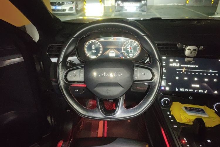Used Lynk & Co 05 2020 2.0TD Four-Wheel Drive HypeHalo Steering Wheel