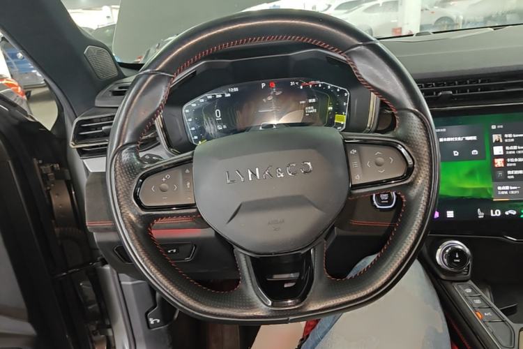 Used Lynk & Co 05 2020 2.0TD Four-Wheel Drive HypeHalo Steering Wheel
