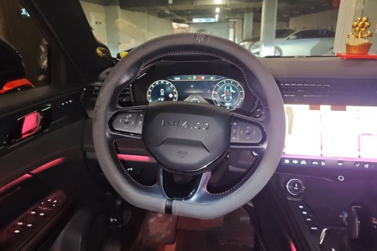 Used Lynk & Co 05 2020 2.0TD Four-Wheel Drive HypeHalo Steering Wheel