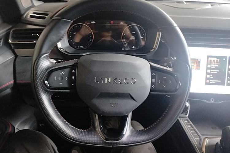 Used Lynk & Co 05 2020 2.0TD Four-Wheel Drive HypeHalo Steering Wheel