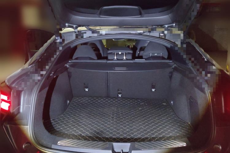Used Lynk & Co 05 2020 2.0TD Four-Wheel Drive HypeHalo Trunk