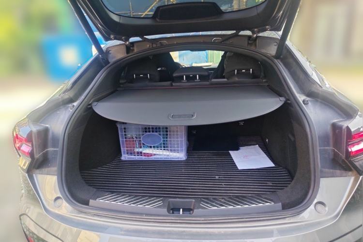 Used Lynk & Co 05 2020 2.0TD Four-Wheel Drive HypeHalo Trunk