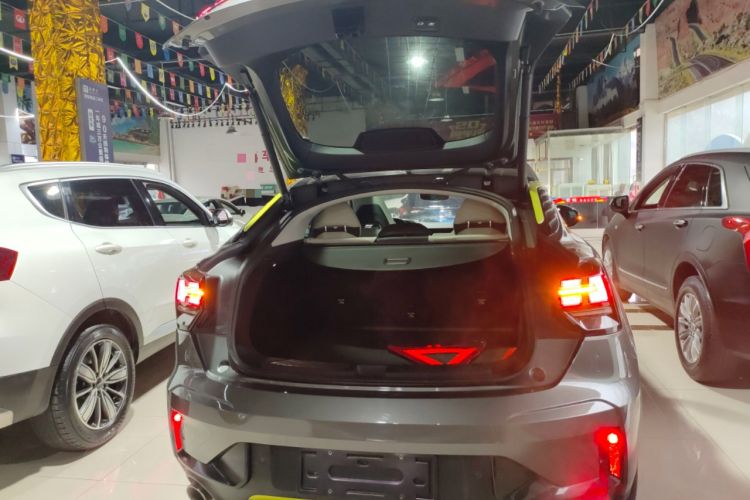 Used Lynk & Co 05 2020 2.0TD Two-Wheel Drive Zhaoyang Plus Trunk