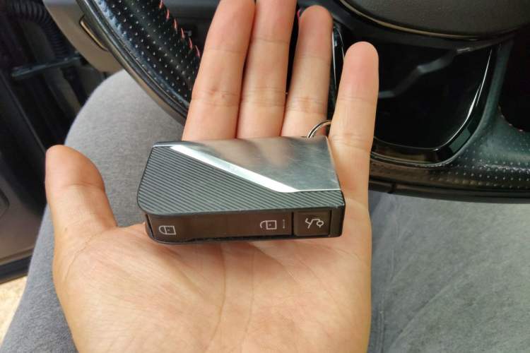 Used Lynk & Co 05 2020 2.0TD Four-Wheel Drive HypeHalo Vehicle Key