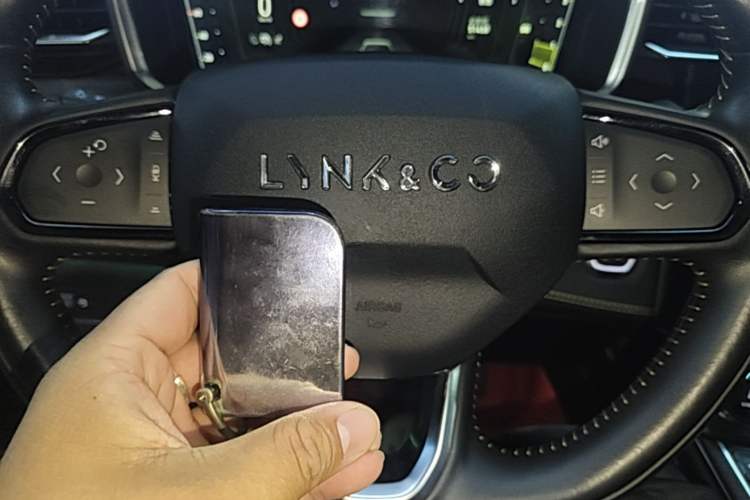 Used Lynk & Co 05 2020 2.0TD Two-Wheel Drive Shine Halo Vehicle Key