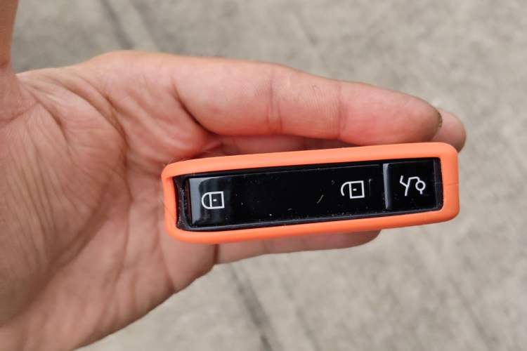 Used Lynk & Co 05 2020 2.0TD Four-Wheel Drive HypeHalo Vehicle Key