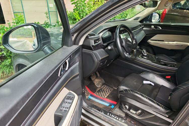 Used Lynk & Co 05 2020 2.0TD Two-Wheel Drive Shine Halo Driver Seat