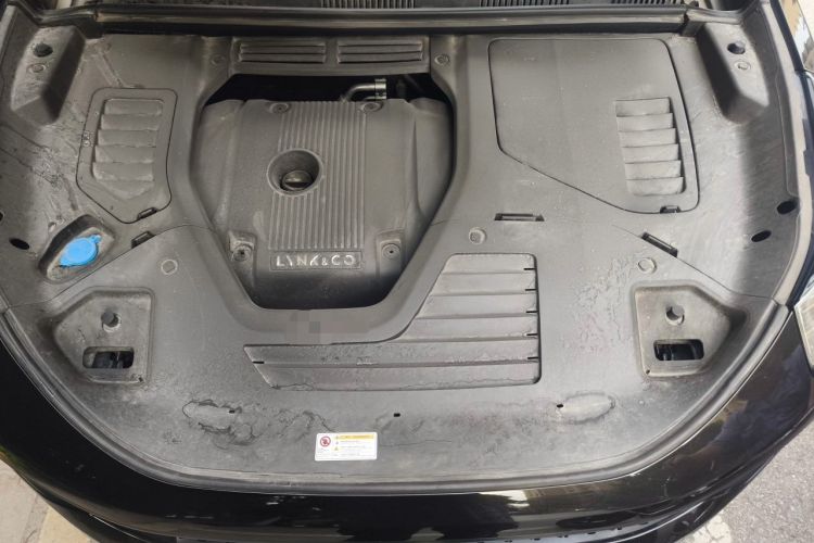 Used Lynk & Co 05 2020 2.0TD Four-Wheel Drive HypeHalo Engine Bay
