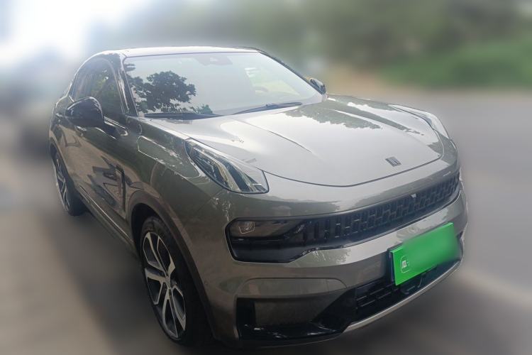 Used Lynk & Co 05 2020 2.0TD Four-Wheel Drive HypeHalo Front Right 45 Deg