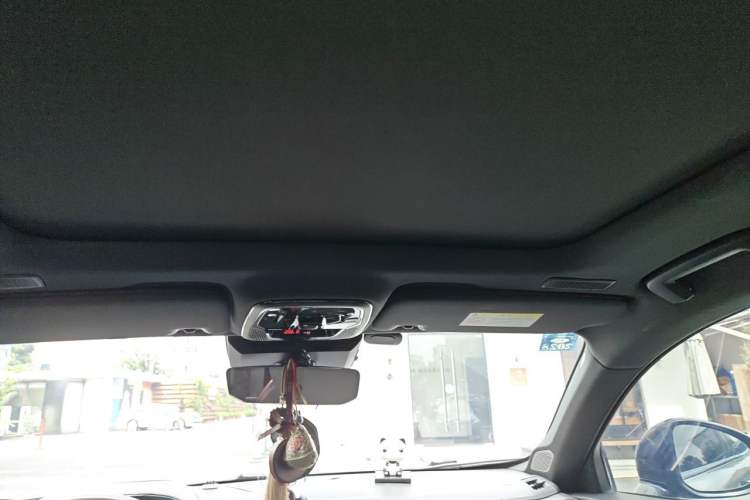 Used Lynk & Co 05 2020 2.0TD Four-Wheel Drive HypeHalo Headliner