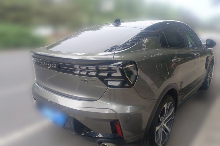 Used Lynk & Co 05 2020 2.0TD Four-Wheel Drive HypeHalo Rear Right 45 Deg