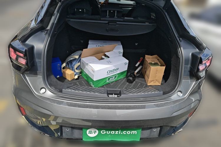 Used Lynk & Co 05 2020 2.0TD Four-Wheel Drive HypeHalo Trunk