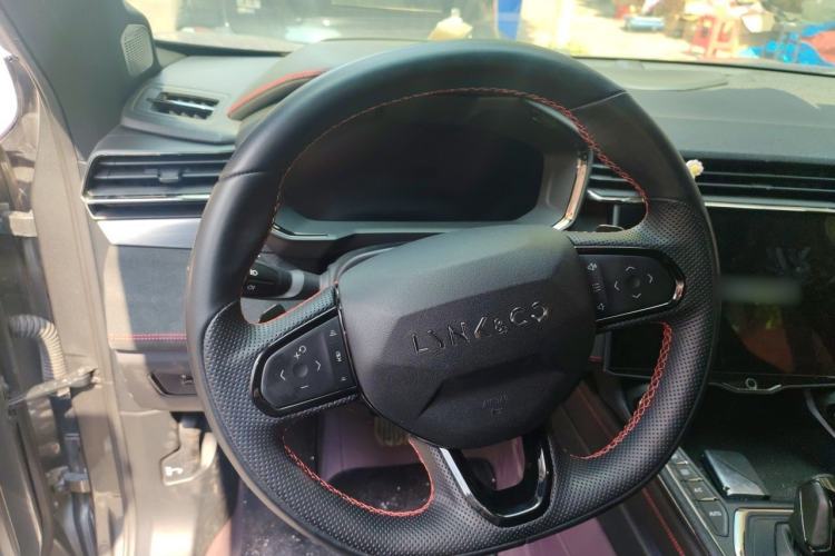 Used Lynk & Co 05 2020 2.0TD Four-Wheel Drive HypeHalo Steering Wheel