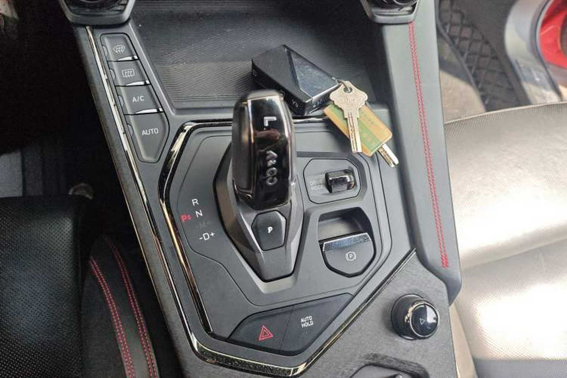 Used Lynk & Co 05 2020 2.0TD Four-Wheel Drive HypeHalo Gear Lever