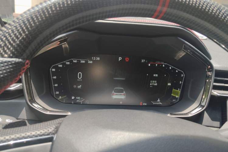 Used Lynk & Co 05 2020 2.0TD Four-Wheel Drive HypeHalo Instrument Cluster