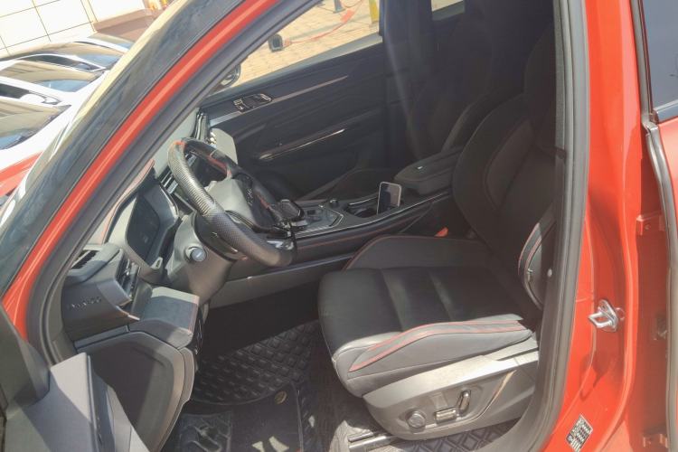 Used Lynk & Co 05 2020 2.0TD Four-Wheel Drive HypeHalo Left Front Seat