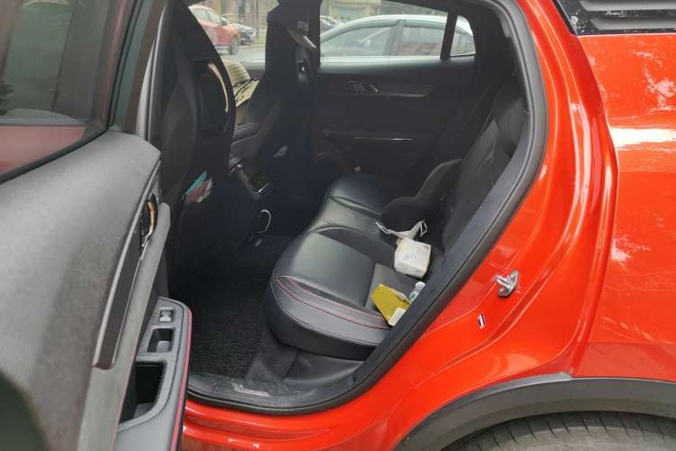 Used Lynk & Co 05 2020 2.0TD Four-Wheel Drive HypeHalo Left Rear Seat