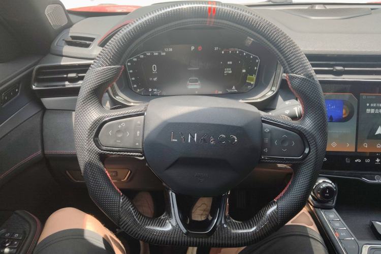 Used Lynk & Co 05 2020 2.0TD Four-Wheel Drive HypeHalo Steering Wheel