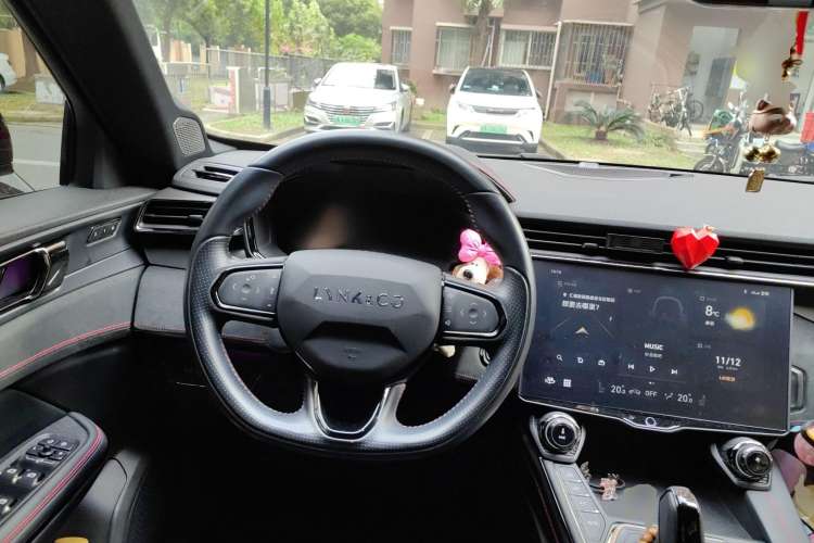 Used Lynk & Co 05 2020 2.0TD Four-Wheel Drive HypeHalo Steering Wheel