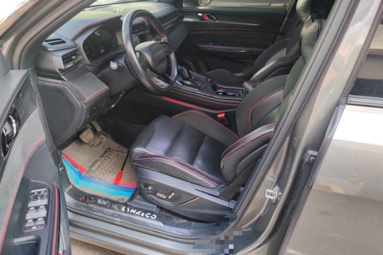 Used Lynk & Co 05 2020 2.0TD Four-Wheel Drive HypeHalo Driver Seat