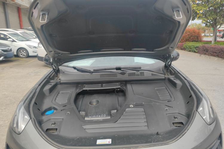 Used Lynk & Co 05 2020 2.0TD Four-Wheel Drive HypeHalo Engine Bay