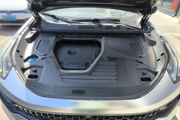 Used Lynk & Co 05 2020 2.0TD Four-Wheel Drive HypeHalo Engine Bay