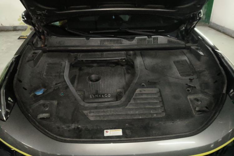 Used Lynk & Co 05 2020 2.0TD Two-Wheel Drive Shine Halo Engine Bay