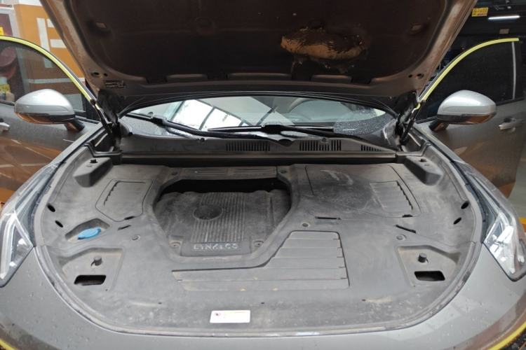 Used Lynk & Co 05 2020 2.0TD Two-Wheel Drive Zhaoyang Plus Engine Bay