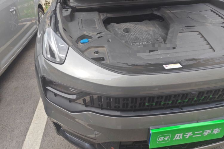 Used Lynk & Co 05 2020 2.0TD Four-Wheel Drive HypeHalo Engine Bay Right
