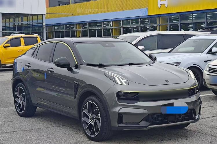 Used Lynk & Co 05 2020 2.0TD Two-Wheel Drive Shine Halo Exterior 2