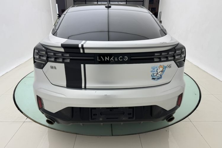 Used Lynk & Co 05 2020 2.0TD Two-Wheel Drive Shine Halo Exterior 4