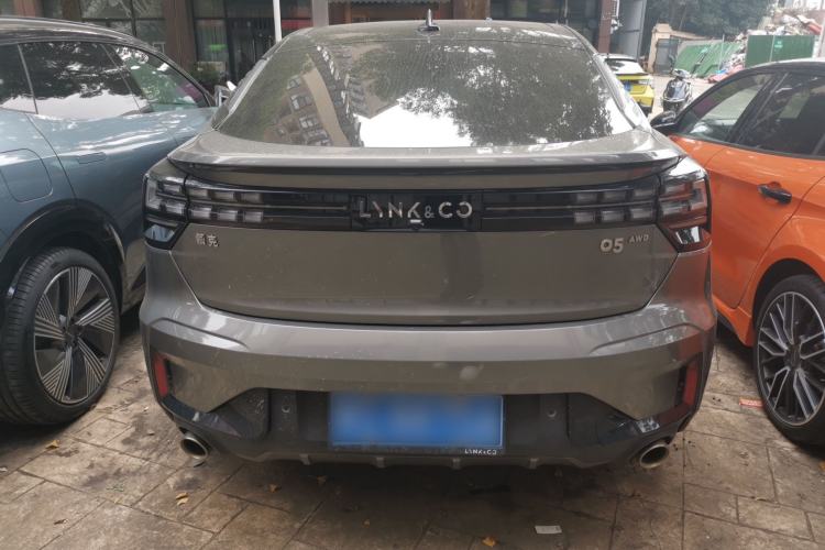 Used Lynk & Co 05 2020 2.0TD Four-Wheel Drive HypeHalo Exterior 4
