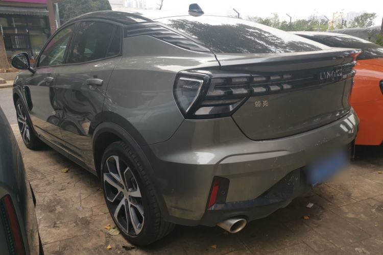 Used Lynk & Co 05 2020 2.0TD Four-Wheel Drive HypeHalo Exterior 5
