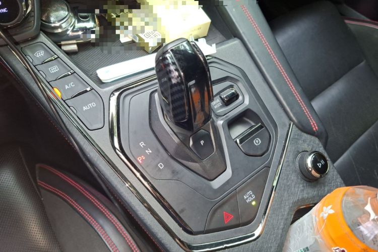 Used Lynk & Co 05 2020 2.0TD Four-Wheel Drive HypeHalo Gear Lever