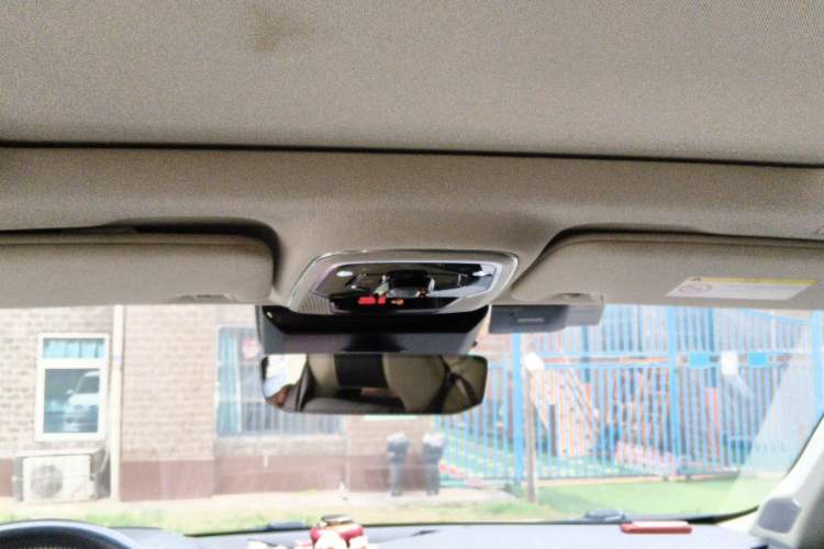 Used Lynk & Co 05 2020 2.0TD Two-Wheel Drive Shine Halo Headliner