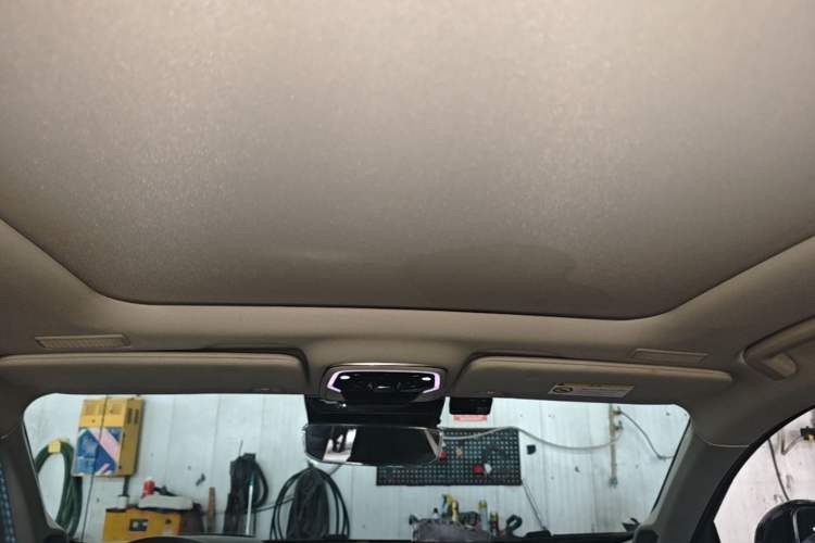 Used Lynk & Co 05 2020 2.0TD Two-Wheel Drive Shine Halo Headliner