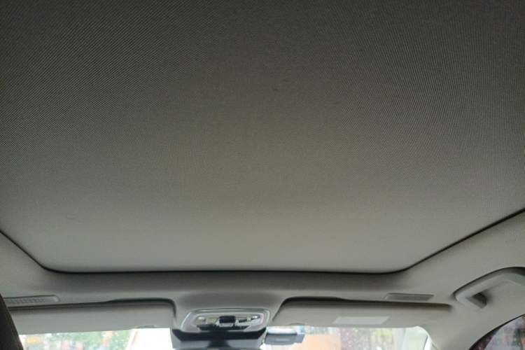 Used Lynk & Co 05 2020 2.0TD Two-Wheel Drive Shine Halo Headliner
