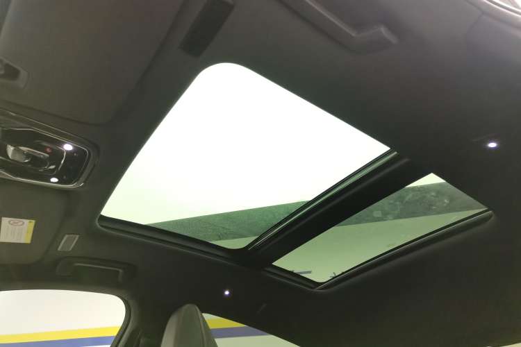 Used Lynk & Co 05 2020 2.0TD Four-Wheel Drive HypeHalo Headliner